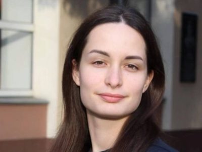 Олександр випускниця