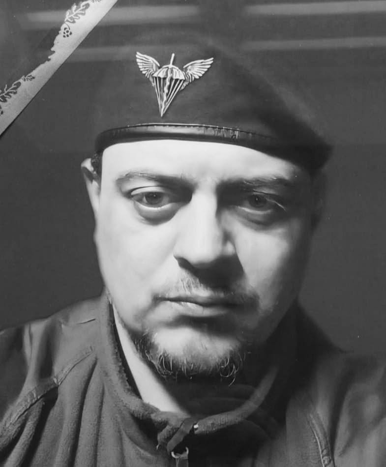 З кулеметником, який помер через недугу, попрощалися у Черкасах