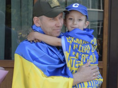 Звільнений з полону захисник