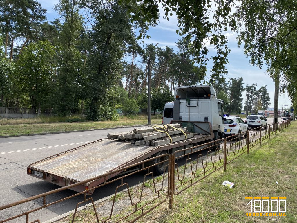 техніка забудовника Лісової Просіки