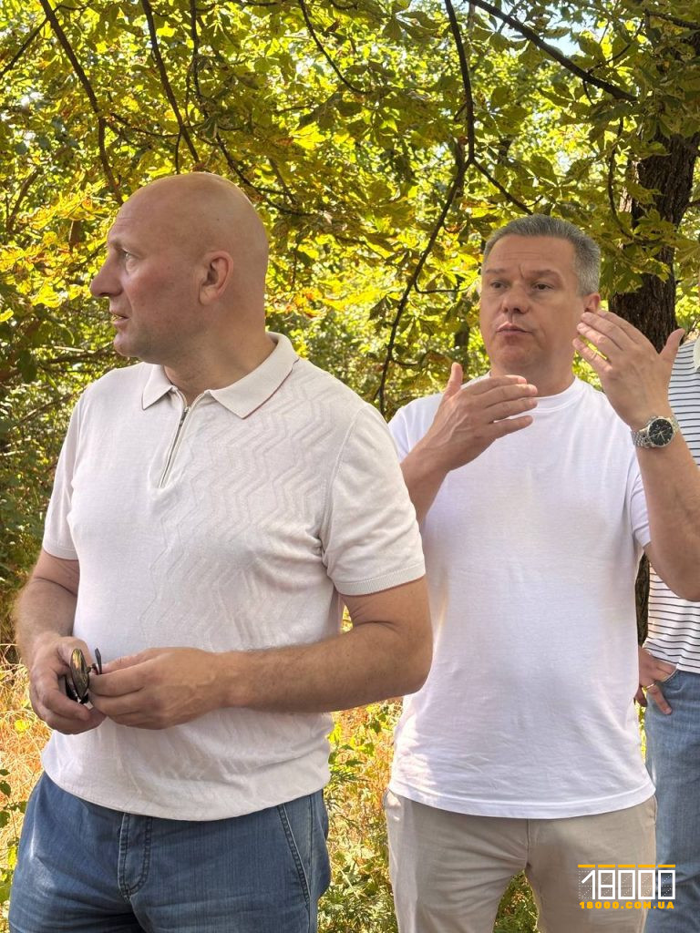 Савін та Бондаренко