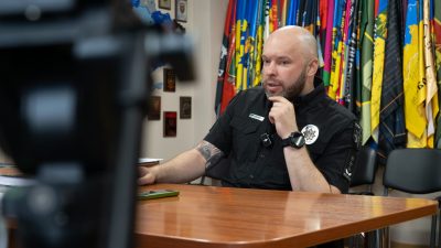 «Залетів уламок і відрізав їй півголови». Керівник поліції Черкас – про жахи Маріуполя і Костянтинівки, евакуації і адаптацію в тилу