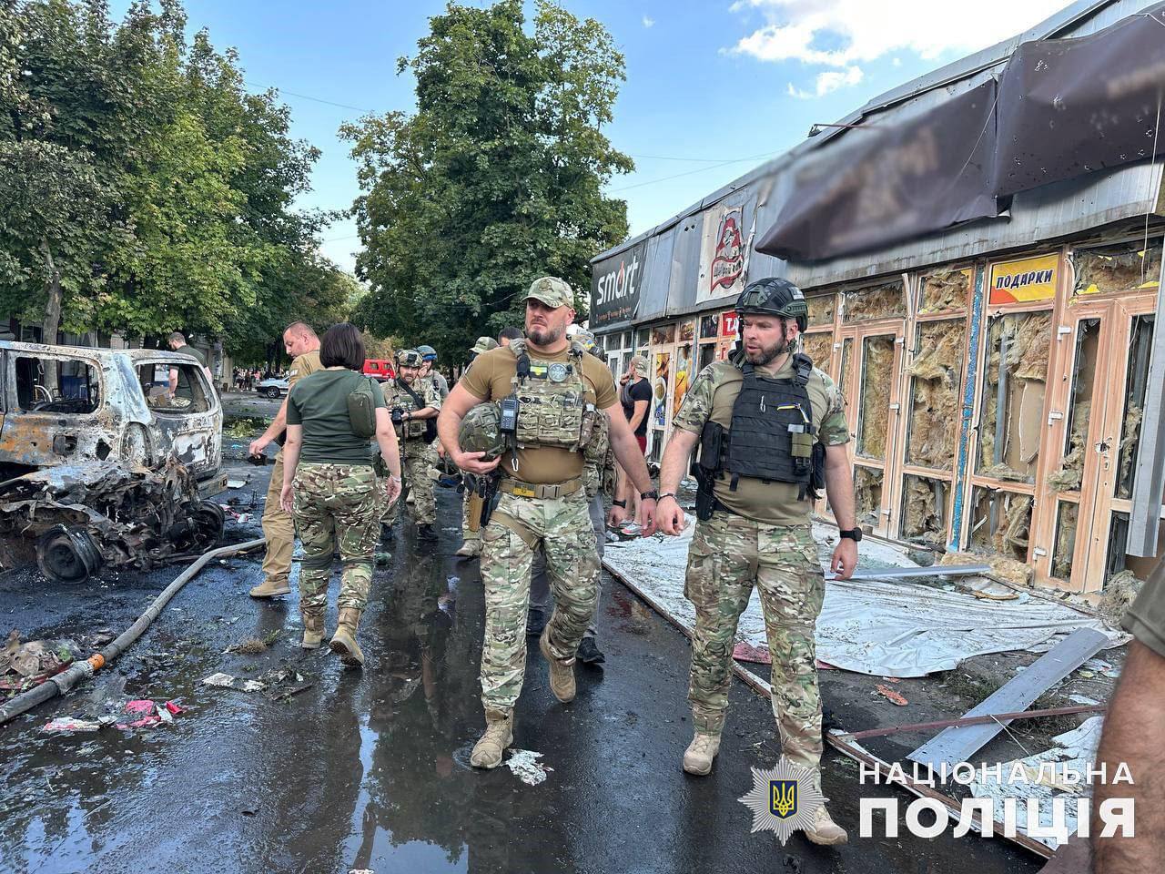 Дмитро Кірдяпкін із колегами під час виконання обов'язків