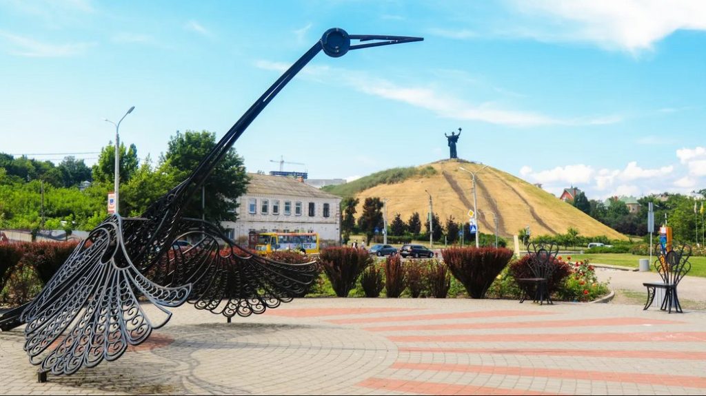 Журавель у Долині троянд у Черкасах