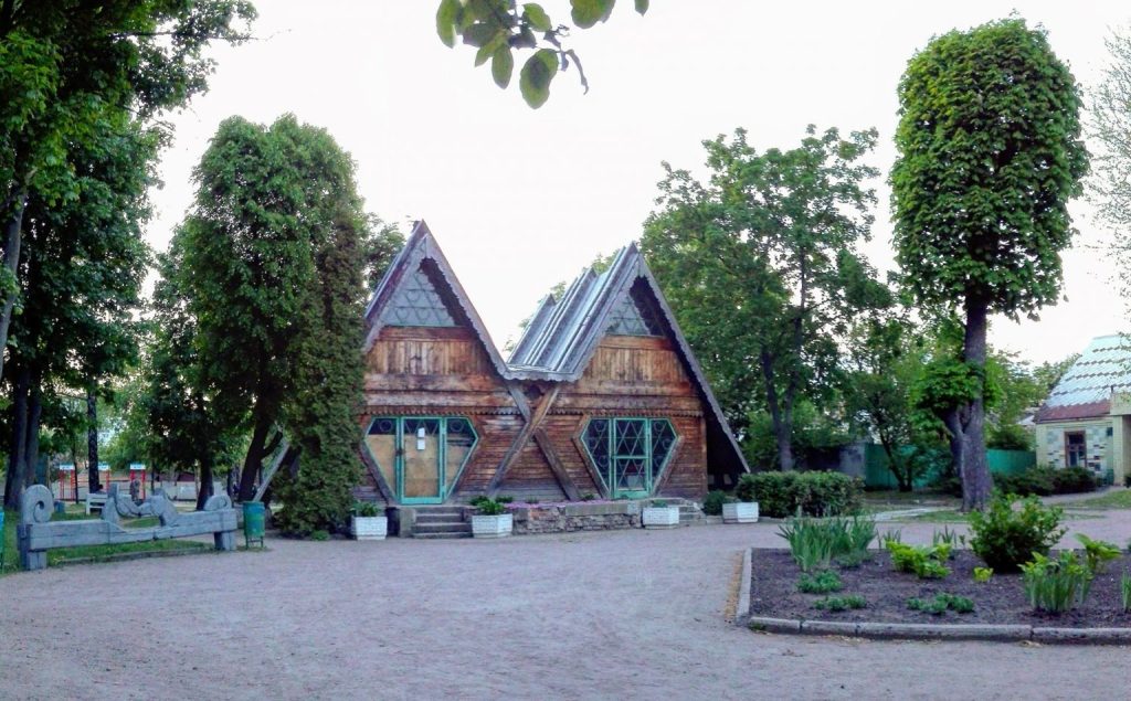будиночки у дитячому парку Черкаси