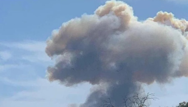 Дим після обстрілу