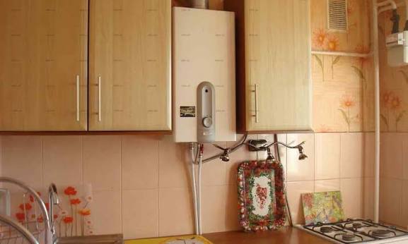 Газовий котел на кухні
