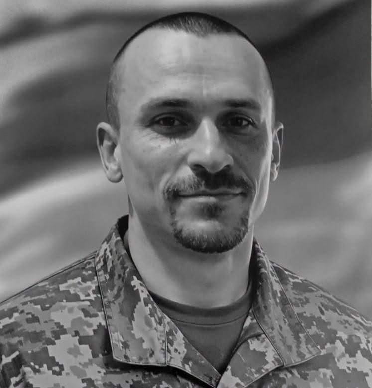 У Черкасах попрощалися із воїном, який загинув на Донеччині