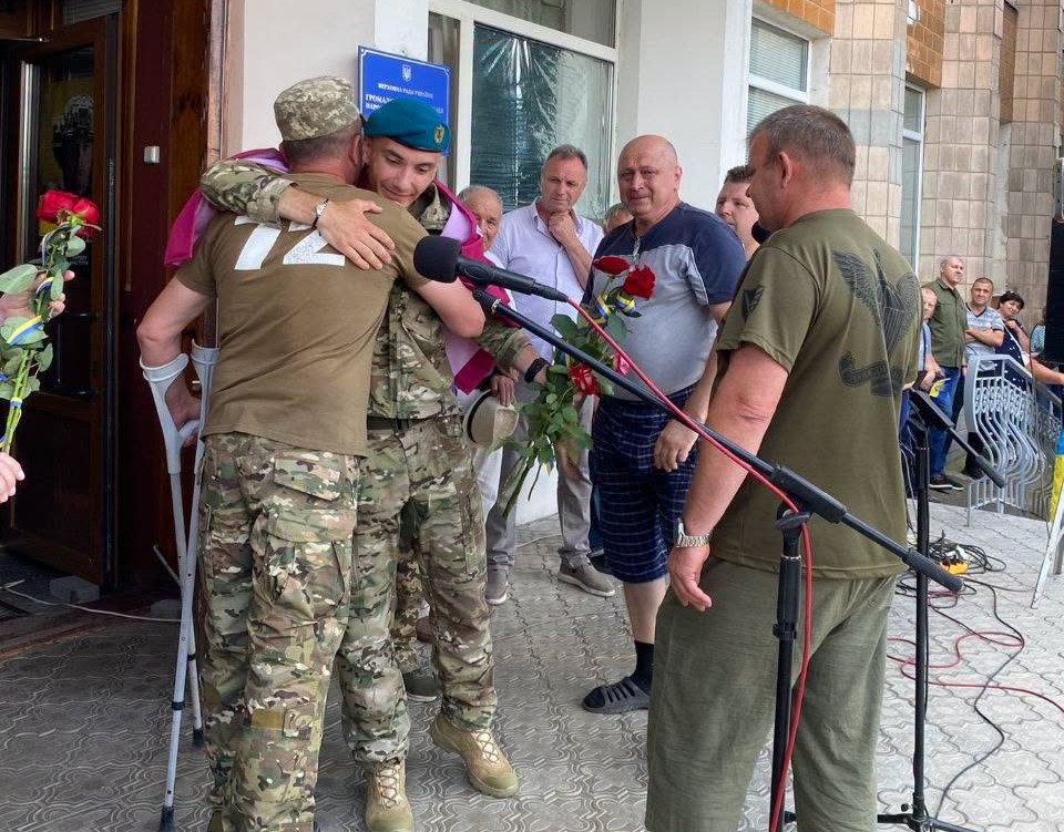 зустріч побратимів військового