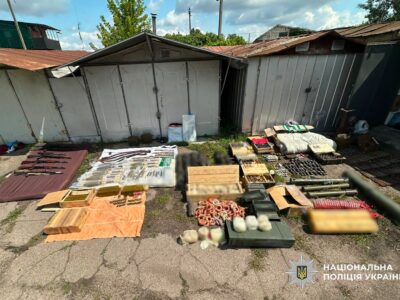 арсенал зброї у жителя Слободи