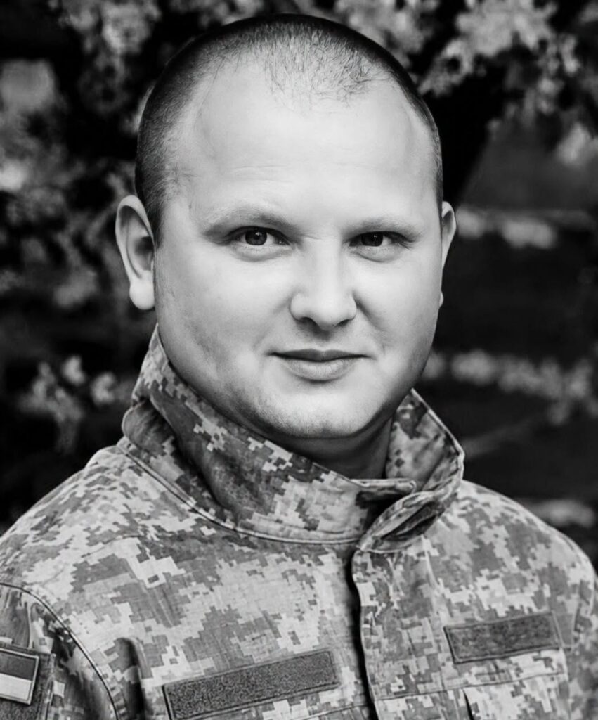 У Черкасах попрощалися з кулеметником, який загинув на Донеччині від дрона‐камікадзе