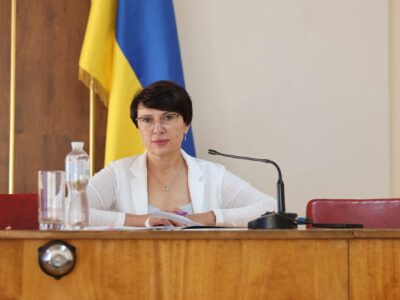 В Умані зібрали підписи за відкликання Ірини Плетньової