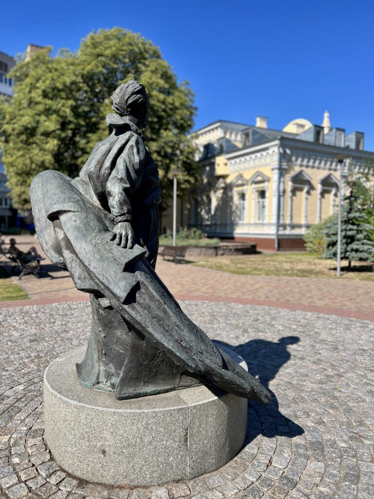 Сквер Симоненка Черкаси