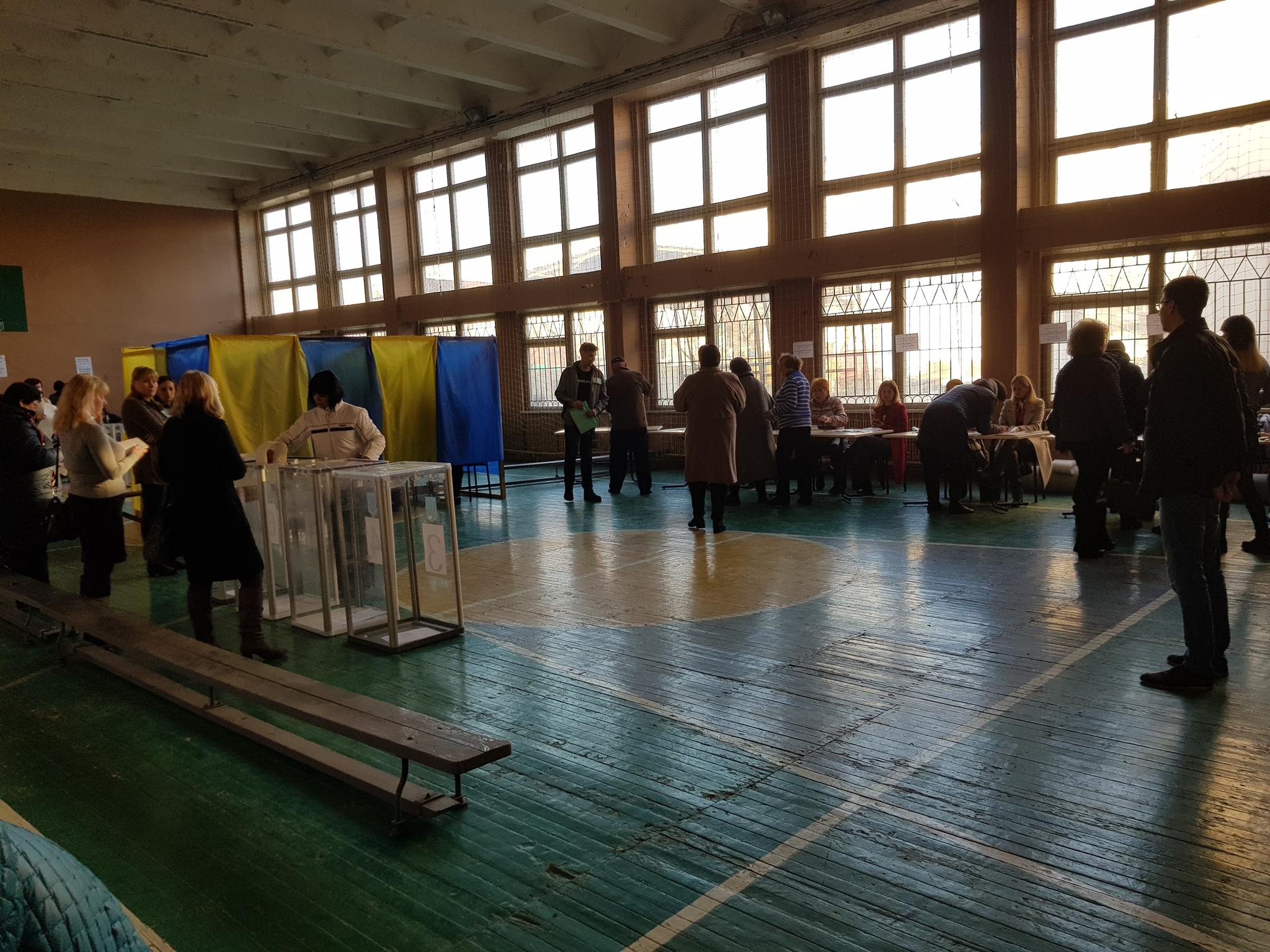 Лише 34 виборчі дільниці Черкащини повністю доступні для людей з інвалідністю