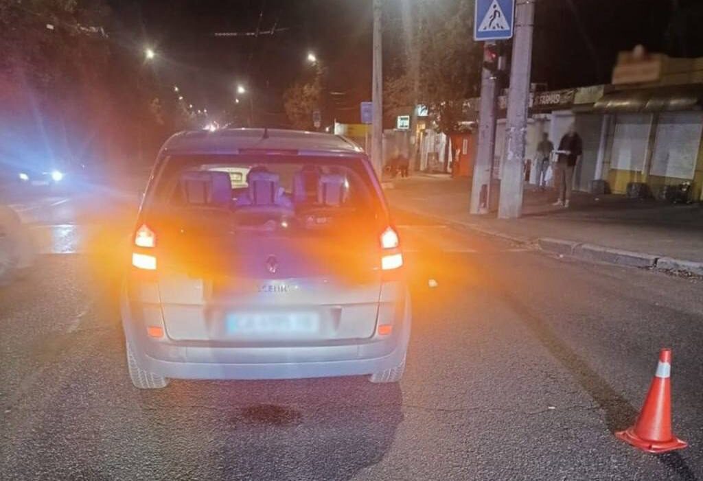 На Смілянській у Черкасах водій збив жінку: вона померла в лікарні