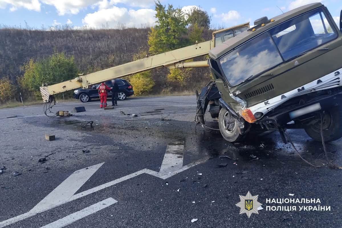 ДТП з автокраном на Уманщині