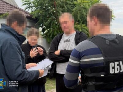 Затримали депутата, якого підозрюють у видобутку піску
