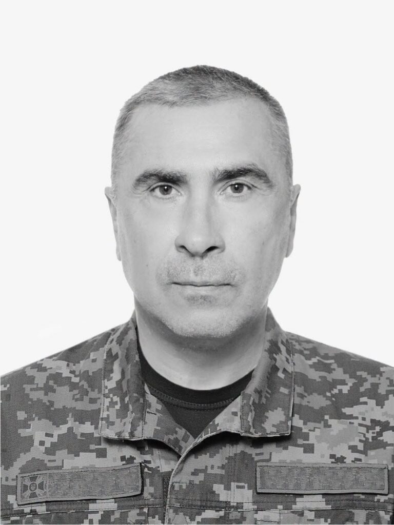 Загинув від ворожого FPV‐дрона: у Черкасах провели в останню путь військового