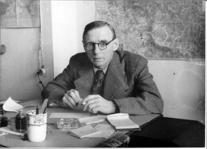 Письменник Юрій Смолич
