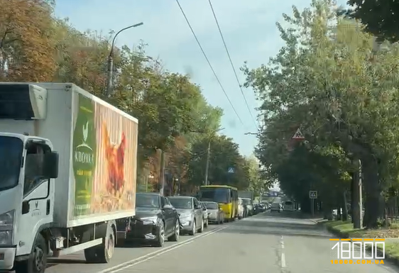 У Черкасах утворився затор на Смілянській (ВІДЕО)
