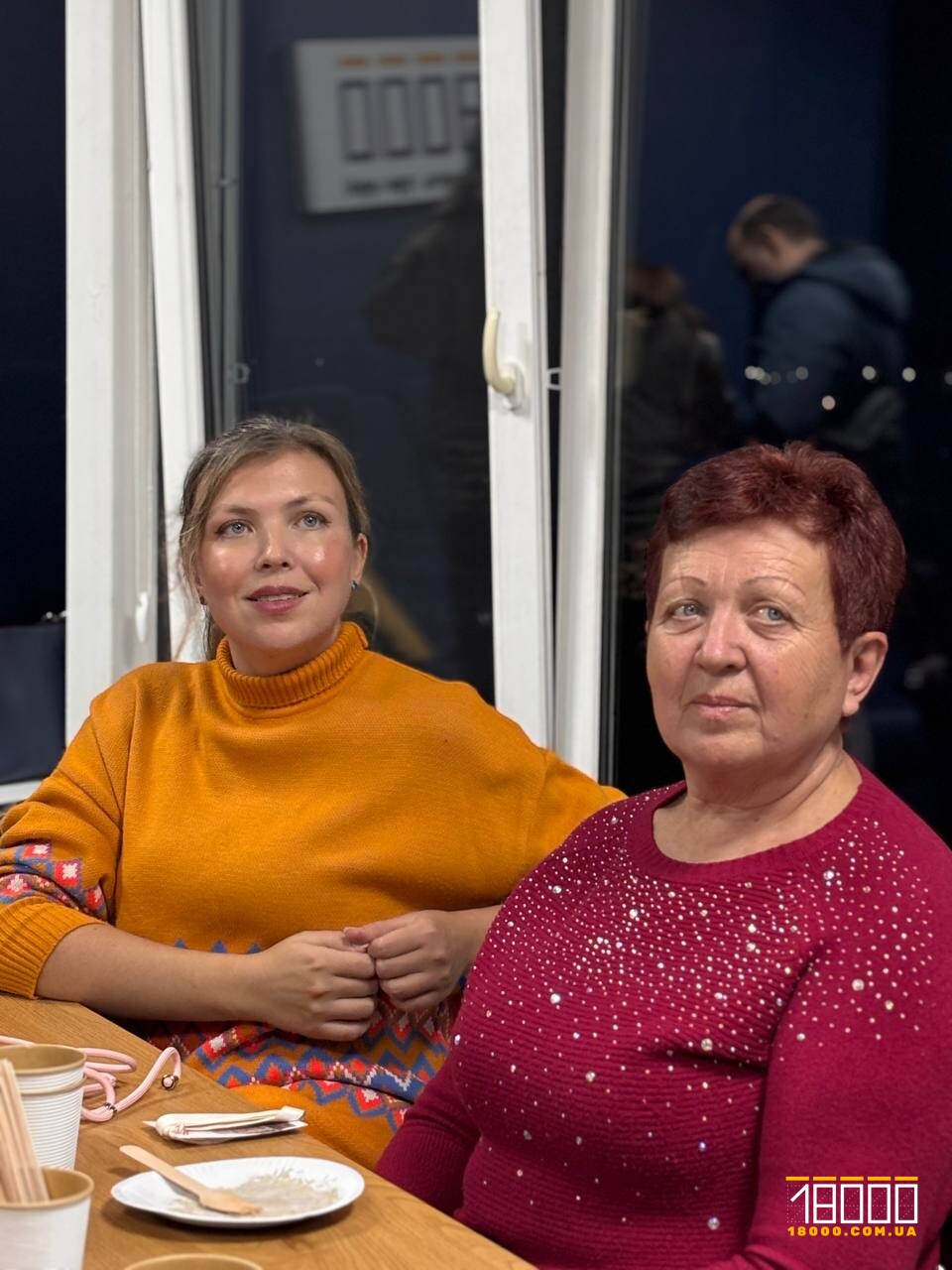 «Це щось абсолютно нове»: як містяни куштували торт «Черкаси» разом із «18000» (ФОТО)