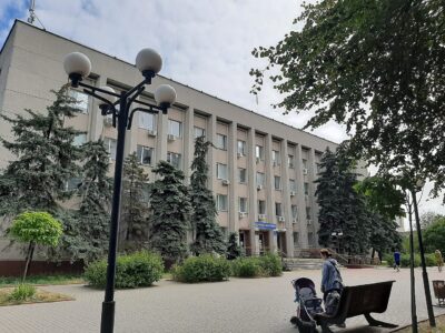 Феодосій привів прихожан до суду в Черкасах, щоб повернути втрачене майно (ВІДЕО)
