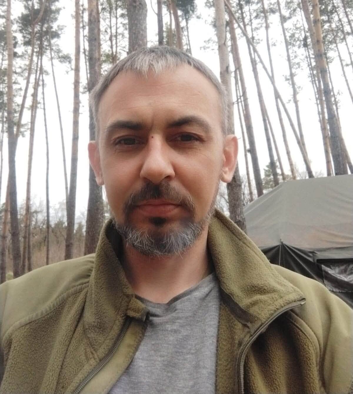 Черкащан запрошують провести «живим коридором» старшого солдата