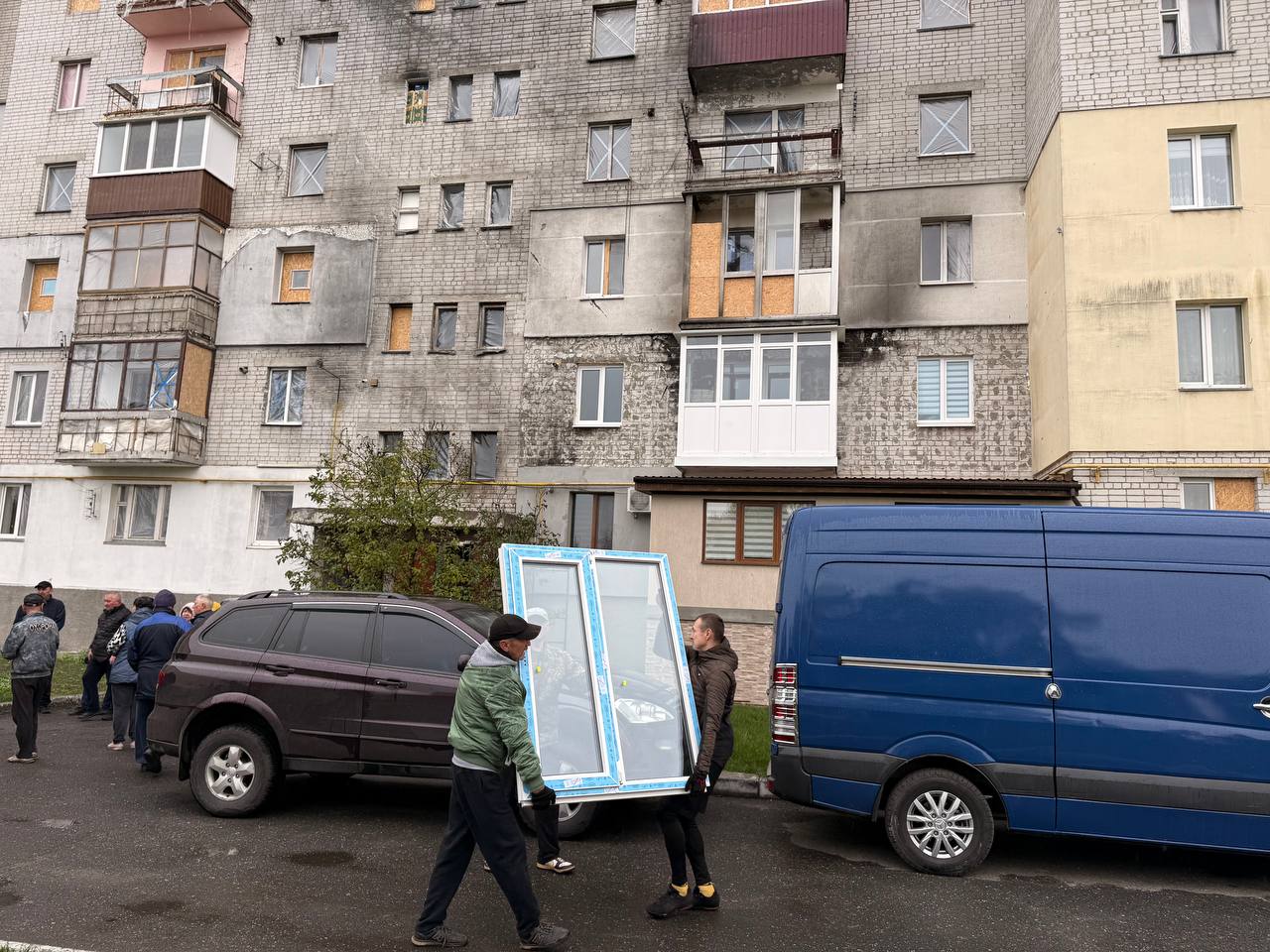 Будинок після обстрілу